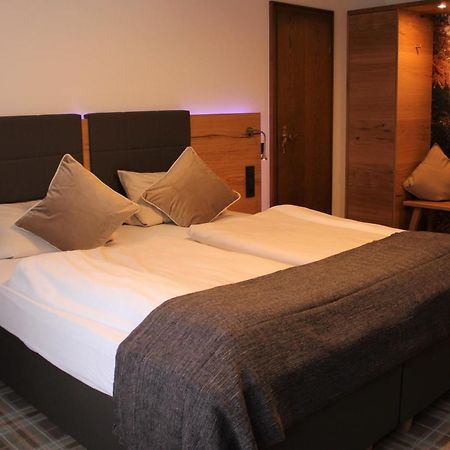 Hotel Hollaender Hof Мешеде Экстерьер фото