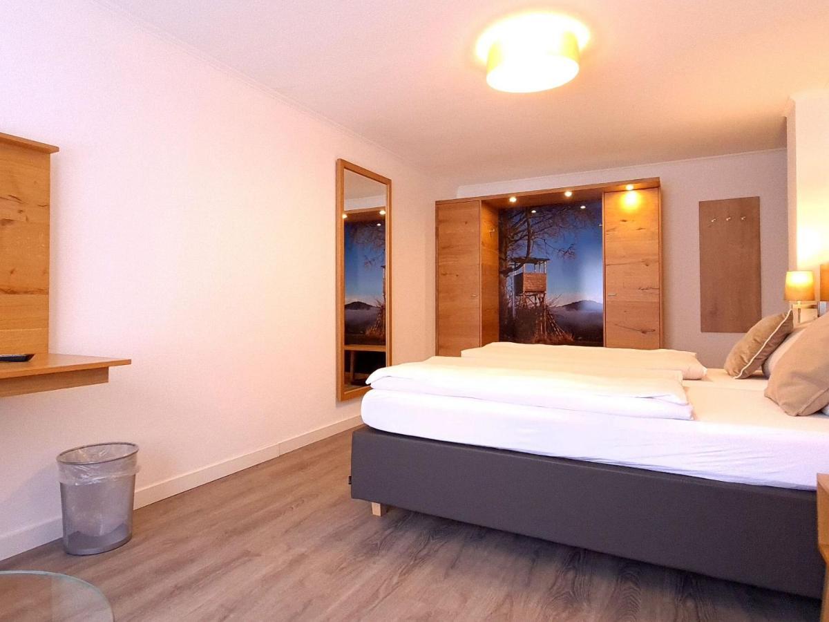 Hotel Hollaender Hof Мешеде Экстерьер фото