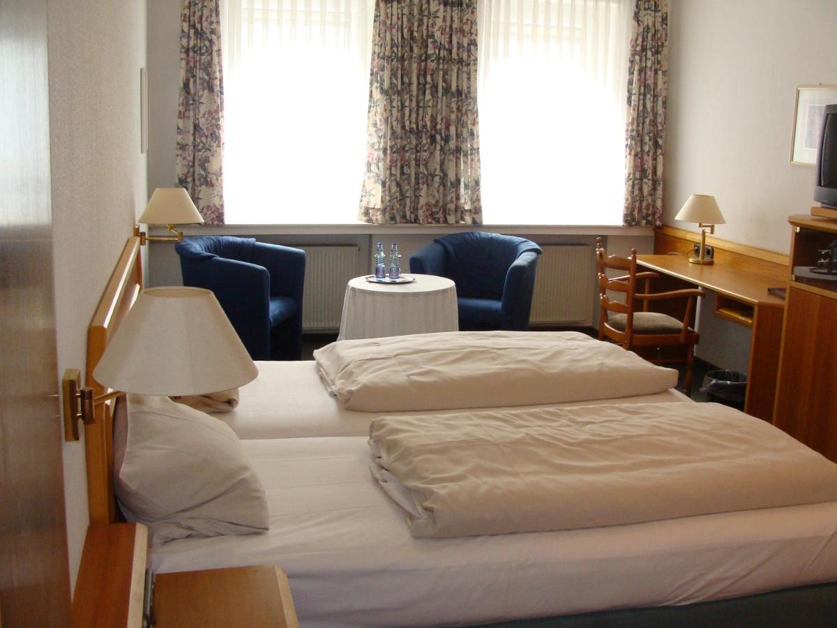 Hotel Hollaender Hof Мешеде Экстерьер фото