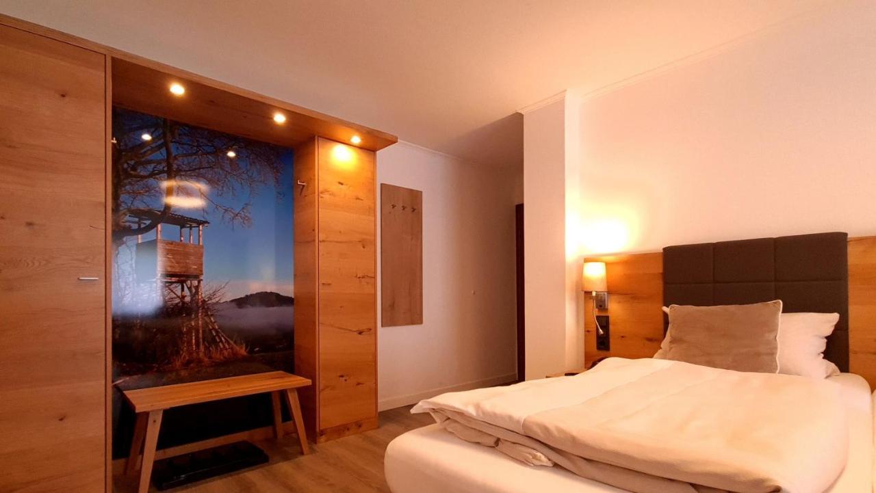 Hotel Hollaender Hof Мешеде Экстерьер фото