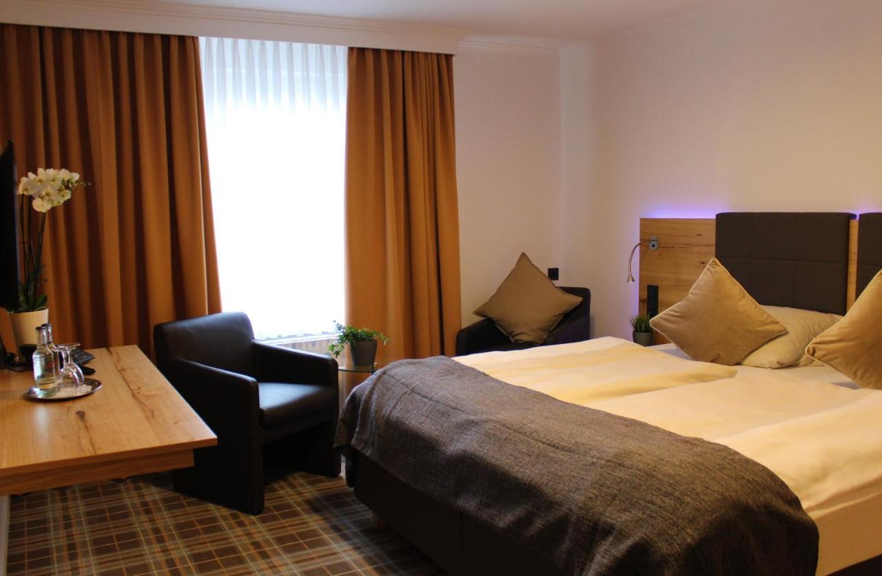 Hotel Hollaender Hof Мешеде Экстерьер фото